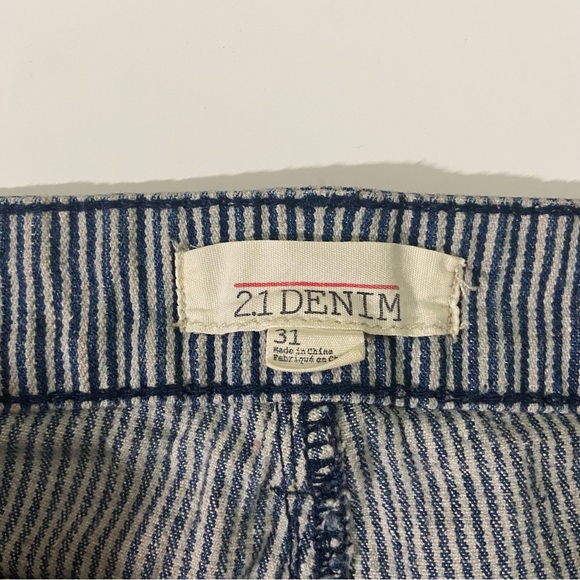 Stripped denim shorts size 11 - Picture 3 of 7